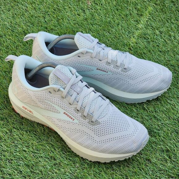 BROOKS REVEL 6 - Women's Athletic Shoes - SIZE 12 - Picture 1 of 9